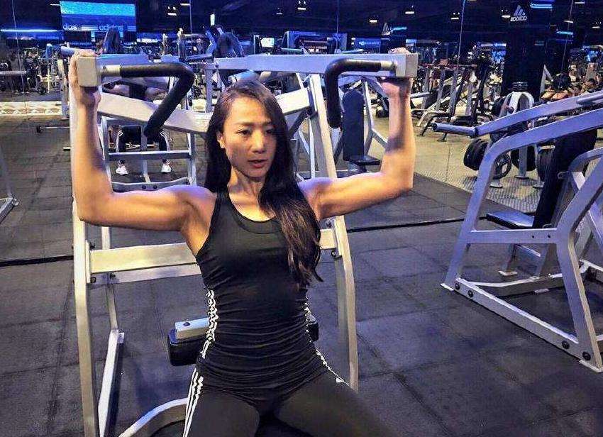 力量器械锻炼对女性的七大好处