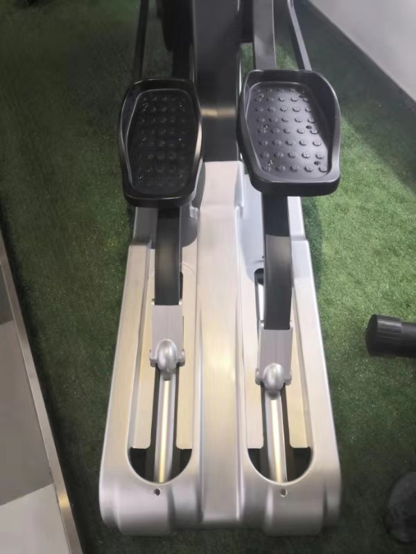 Gym  Equipment Exercise Fitness Cross Trainer Elliptical